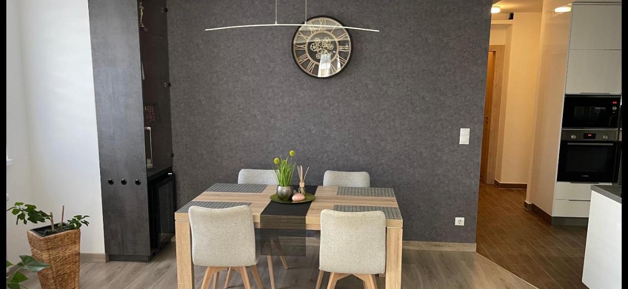 N.Cristian Apartment Budapest Eksteriør billede