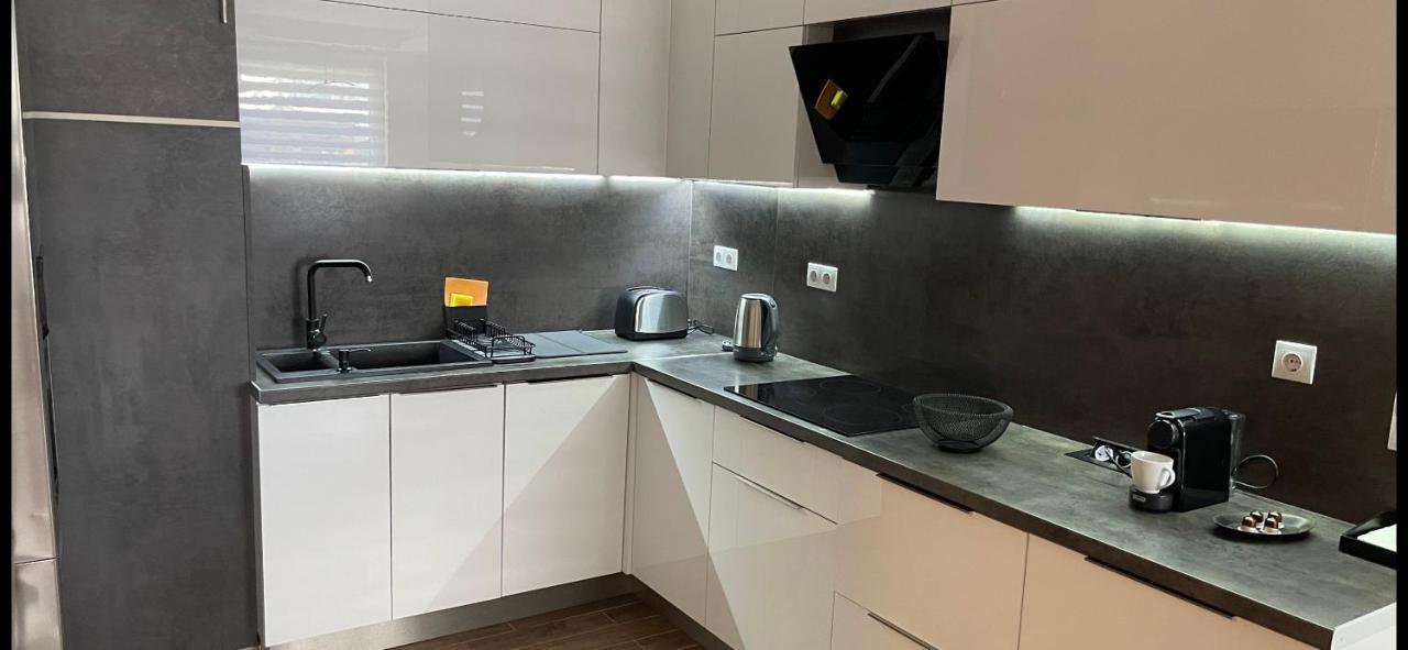 N.Cristian Apartment Budapest Eksteriør billede