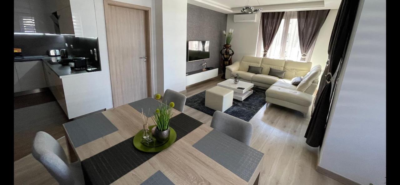 N.Cristian Apartment Budapest Eksteriør billede